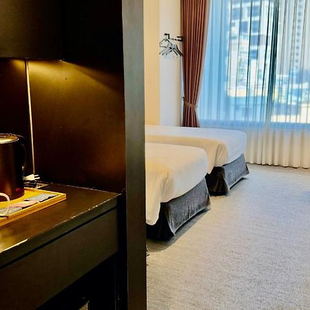 Royal Roi Hotel Taichung Extérieur photo