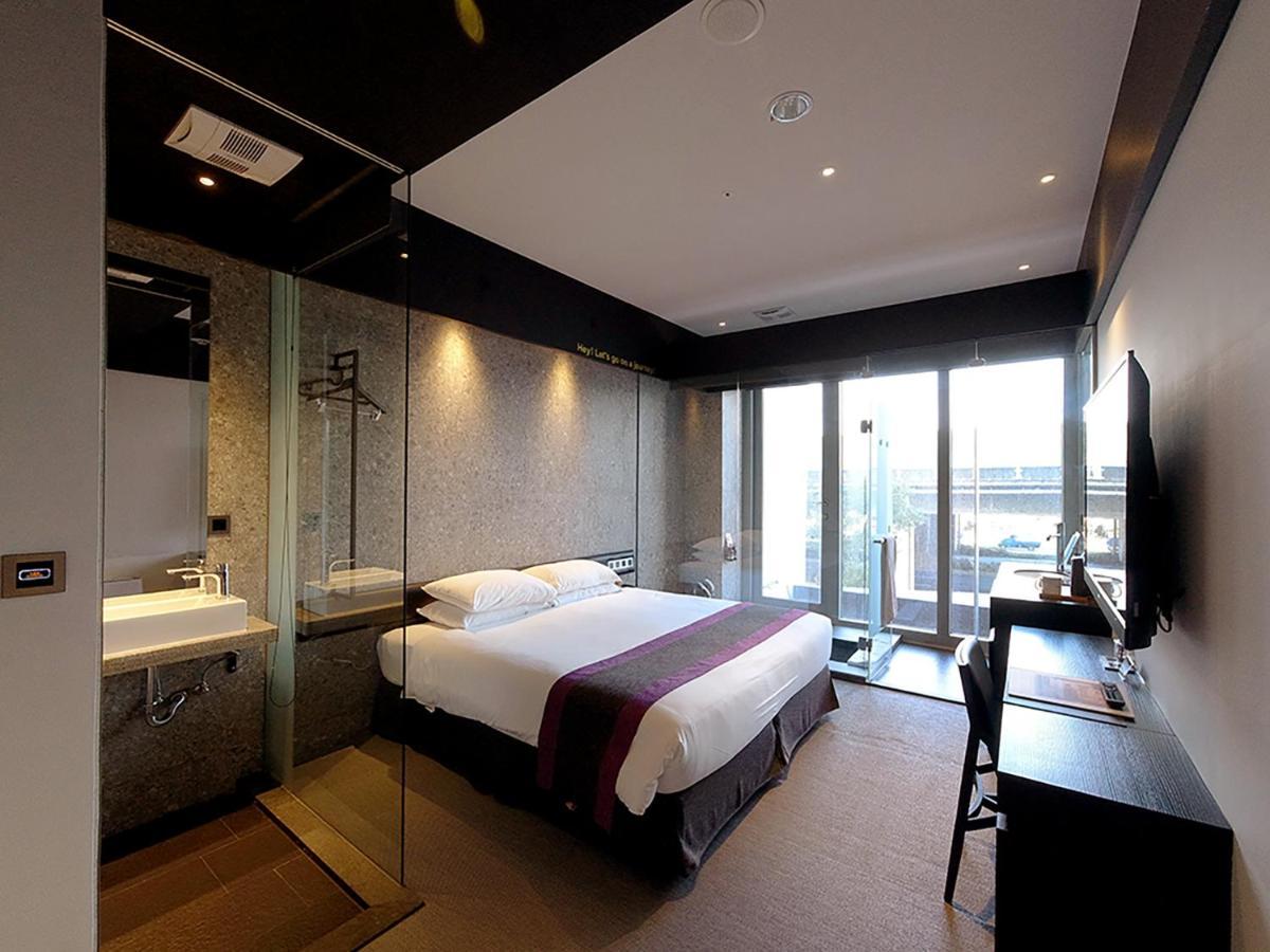 Royal Roi Hotel Taichung Extérieur photo