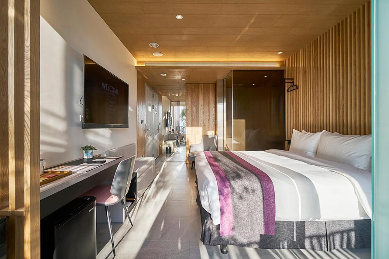 Royal Roi Hotel Taichung Extérieur photo