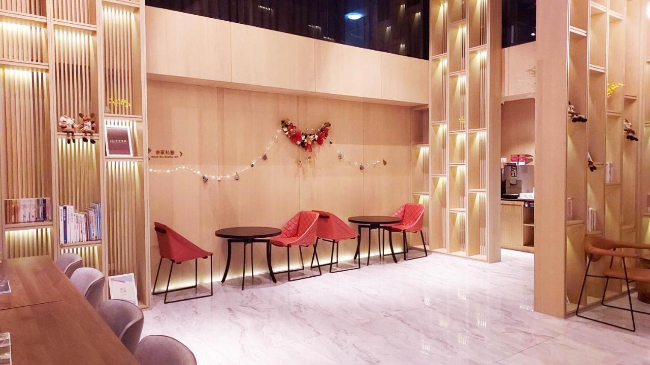 Royal Roi Hotel Taichung Extérieur photo