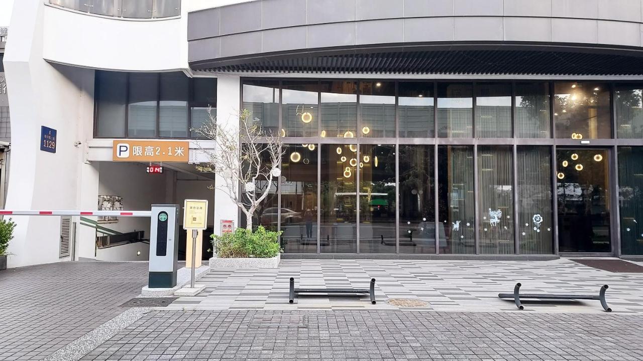 Royal Roi Hotel Taichung Extérieur photo
