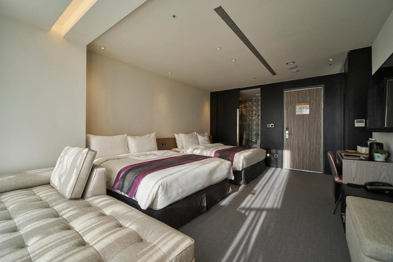Royal Roi Hotel Taichung Extérieur photo