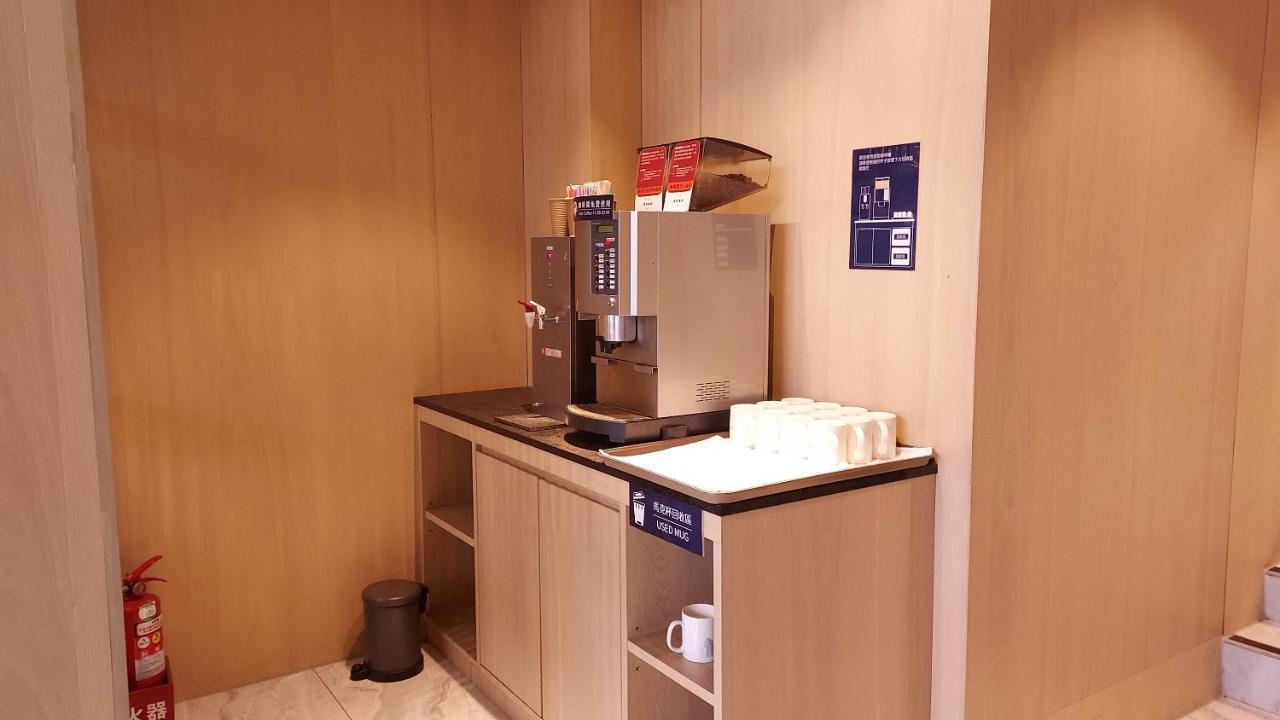 Royal Roi Hotel Taichung Extérieur photo