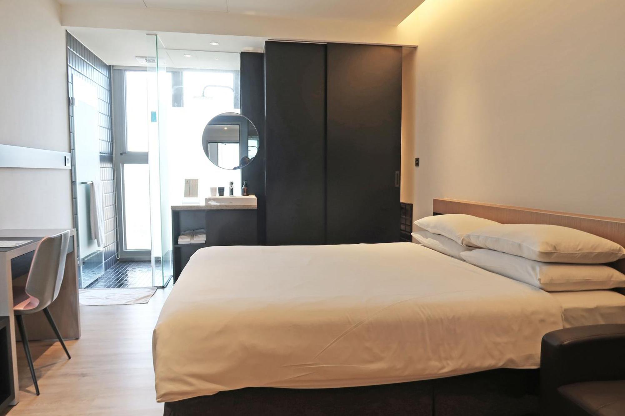 Royal Roi Hotel Taichung Extérieur photo
