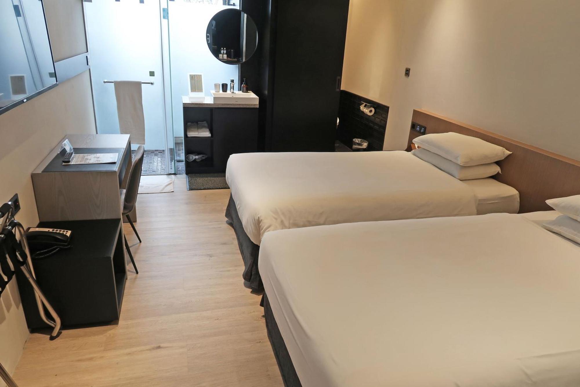 Royal Roi Hotel Taichung Extérieur photo
