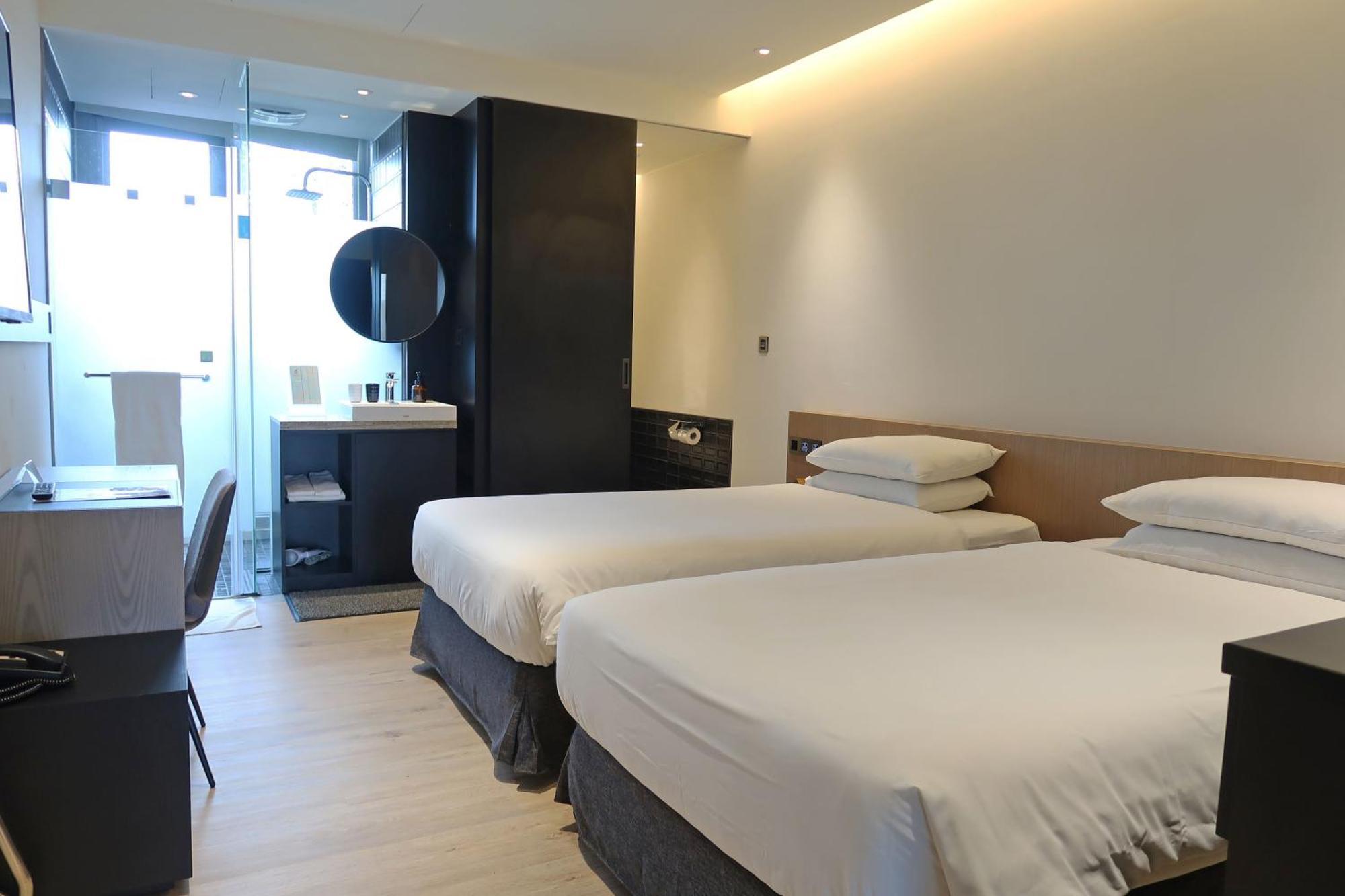 Royal Roi Hotel Taichung Extérieur photo