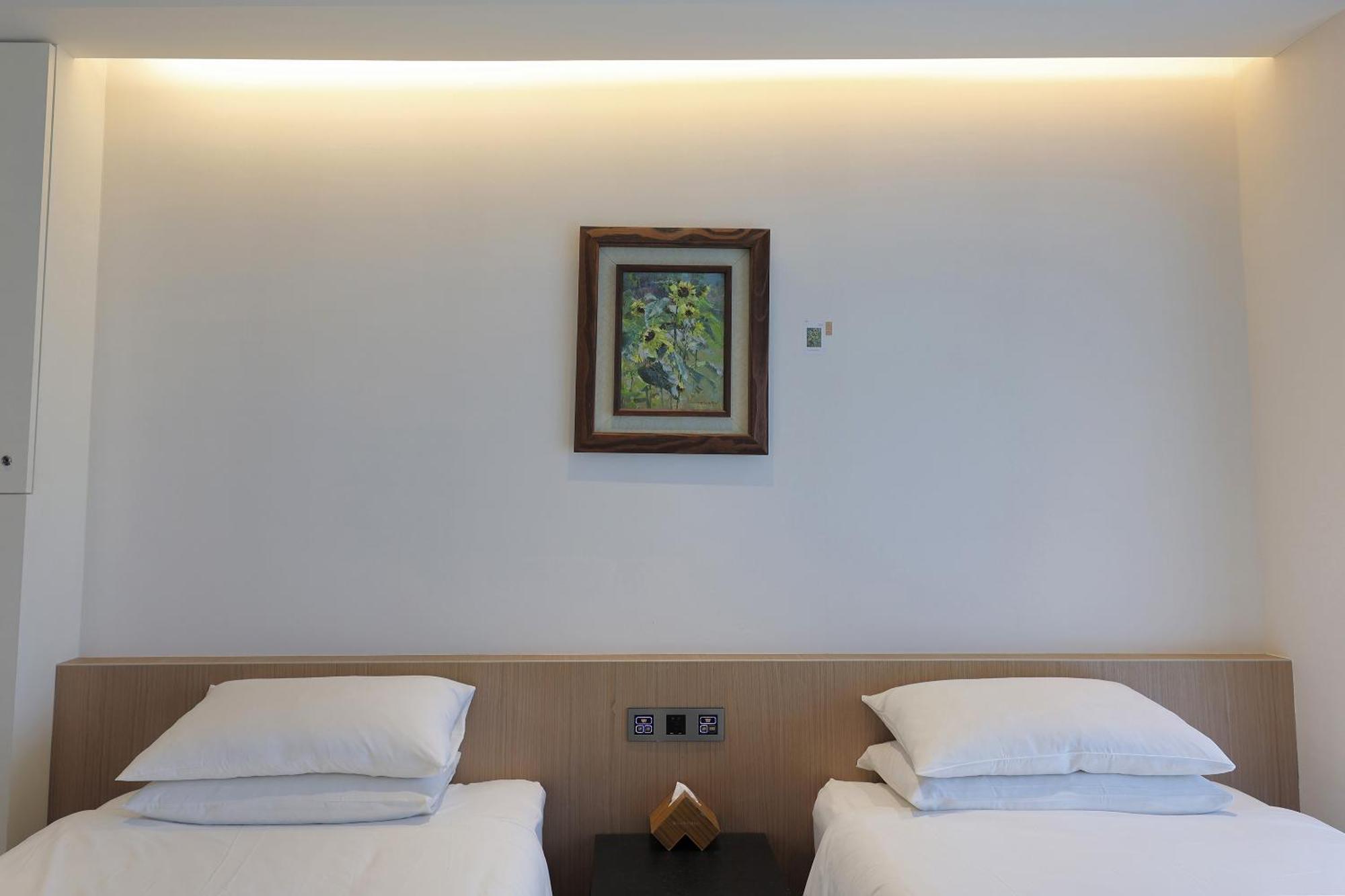 Royal Roi Hotel Taichung Extérieur photo