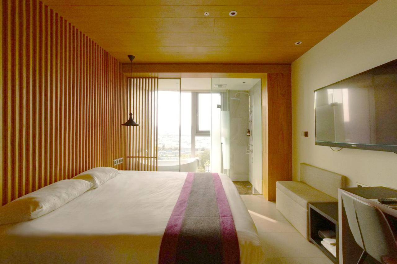 Royal Roi Hotel Taichung Extérieur photo